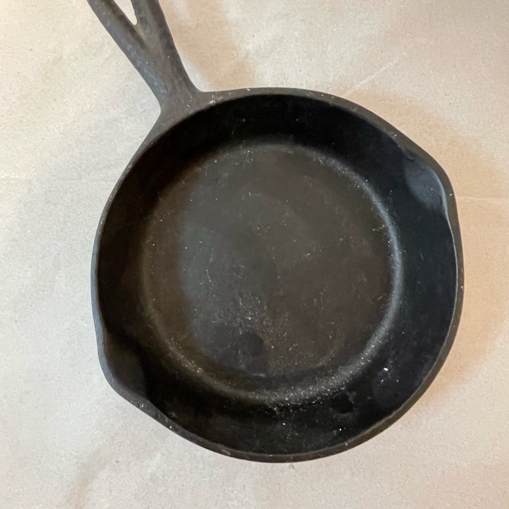 Vintage Cast Iron Skillet 5”